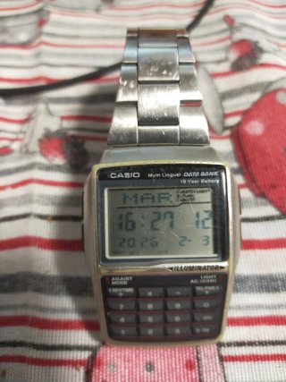 Reloj Casio Data Bank Calculadora