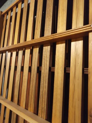 Somier de madera maciza
