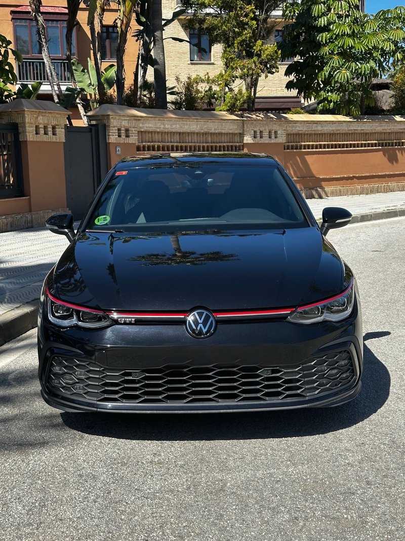 Volkswagen Golf 2022, foto 2