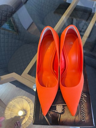 Zapatos de tacón Zara naranja talla 38