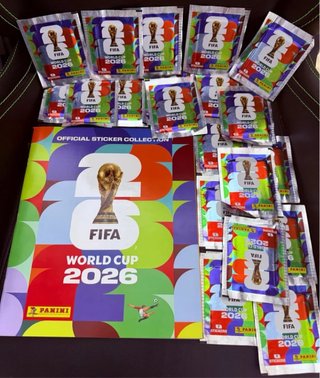 Álbum y 10 sobres Panini Mundial FIFA 2026