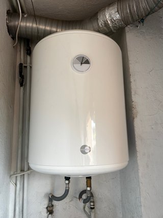 Termo de agua 50L Equation