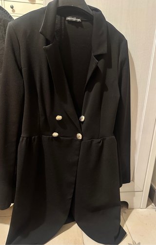 Abito nero elegante mai usato