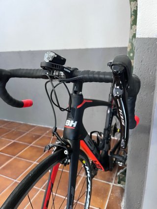 Bicicleta de carretera BH Quartz 3.0