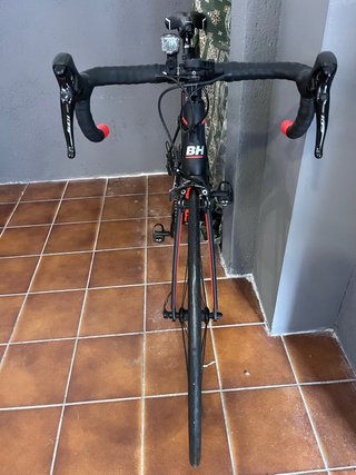 Bicicleta de carretera BH Quartz 3.0
