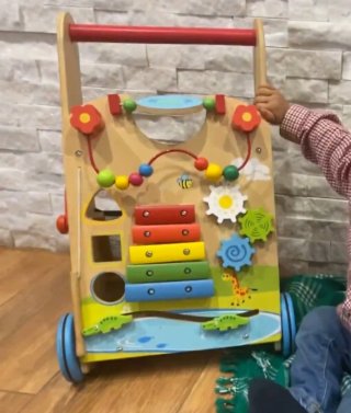 Andador/Coche de madera para bebé