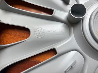 Tapacubos Volkswagen 16”