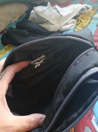 Riñonera Reebok Negra