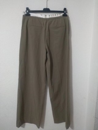 Pantalón ancho Zara