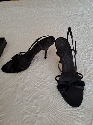 Sandalias tacón terciopelo negro