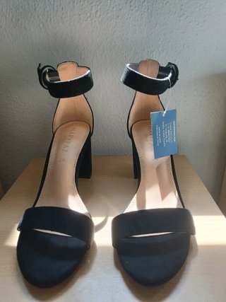 Zapatos de tacón Marypaz negros