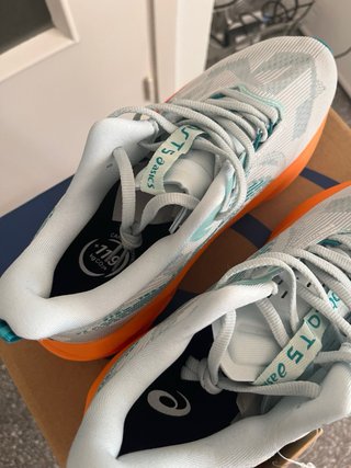 Asics Novablast 5 Talla 41.5