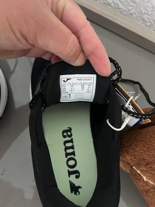Zapatillas Joma Negras y Blancas