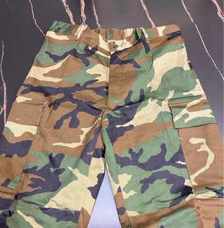 Pantaloni cargo camouflage uomo
