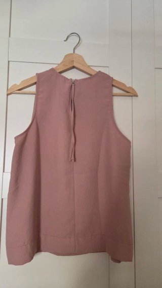 Blusa sin mangas Stradivarius