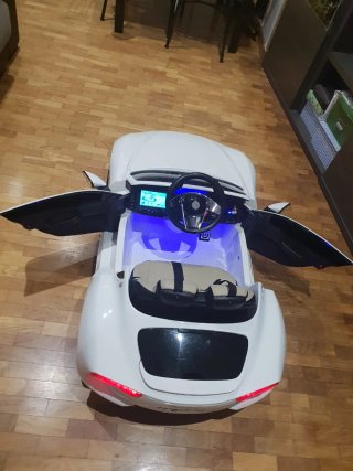 Coche Eléctrico Infantil Maserati Blanco