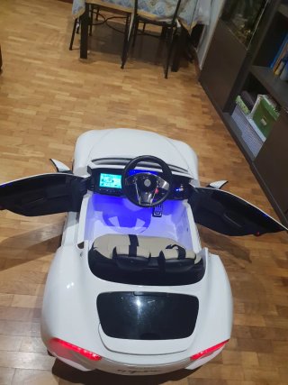 Coche Eléctrico Infantil Maserati Blanco