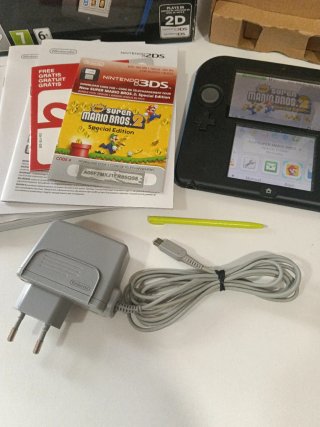 Nintendo 2DS Super Mario Bros. 2 Edizione