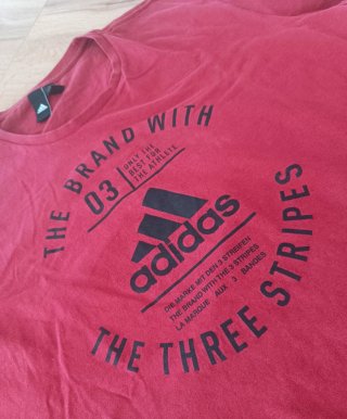 Camiseta Adidas The Brand With The 3 Stripes