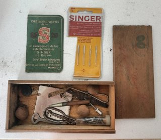 Manual Máquina Coser Singer 66K (1910) y accesorio