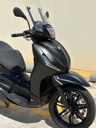 Piaggio Beverly 300 HPE 2025
