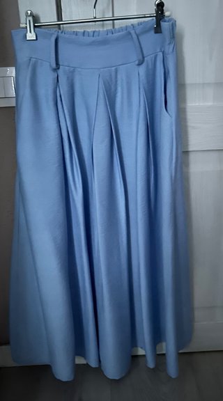 Falda midi verano azul cielo