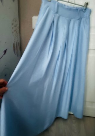 Falda midi verano azul cielo