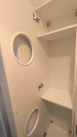Armario Ikea para colada con 2 cubos para la colaa
