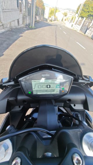Aprilia Tuono 660 95cv 2024 Rush Grey