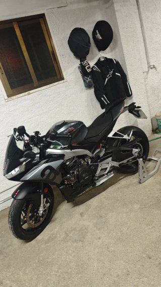 Aprilia Tuono 660 95cv 2024 Rush Grey