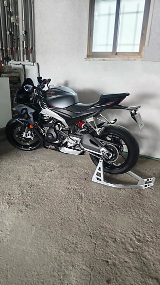 Aprilia Tuono 660 95cv 2024 Rush Grey