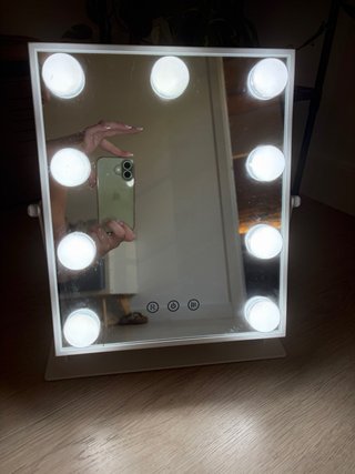 Espejo de maquillaje con luces LED