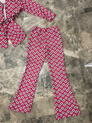 Conjunto Estampado Chaqueta y Pantalón