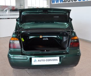 Volkswagen Golf 2000