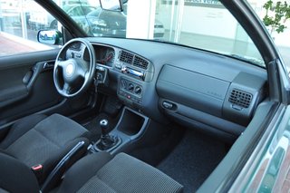 Volkswagen Golf 2000