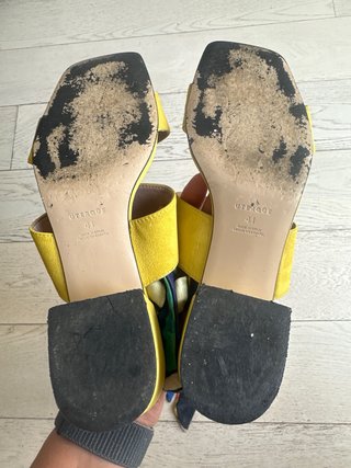 Sandalias Uterqüe amarillas talla 41