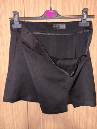 Falda corta negra Talla S