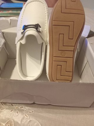 Zapatos de niño blancos