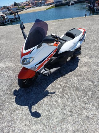 Yamaha TMAX 500 XP Maxi Scooter todo al dia