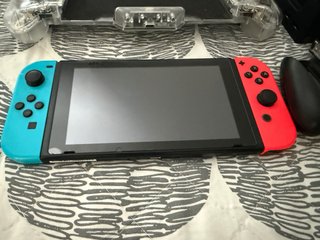 Nintendo Switch V2 con Accesorios