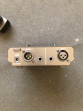 Behringer MIC300 Pré-amplificador Válvula
