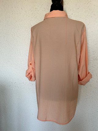 Conjunto de camisa y chaleco en naranja