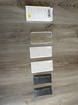 Funda iPhone Transparente + 2 Protectores