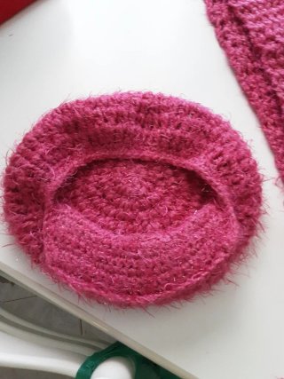Gorro y bufanda rosa