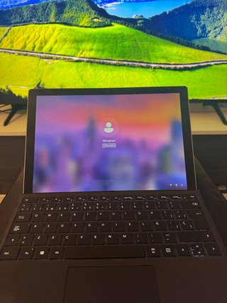 Ordenador portátil Microsoft Surface Pro i7