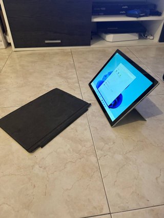 Ordenador portátil Microsoft Surface Pro i7