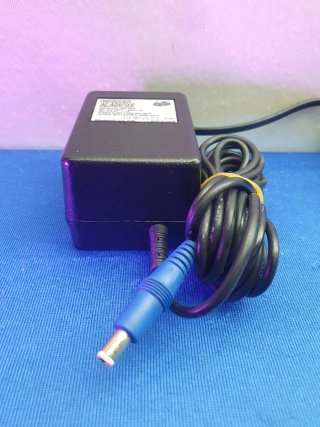 CARGADOR ORIGINAL NINTENDO NES SNES NES-002E