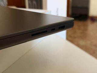 MacBook Pro 16 (2024) M3 Pro 18GB/512GB