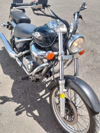 Suzuki Intruder 250cc Negra