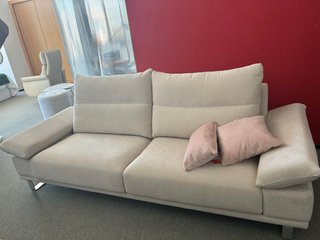 Sofá fijo beige 2,40m
